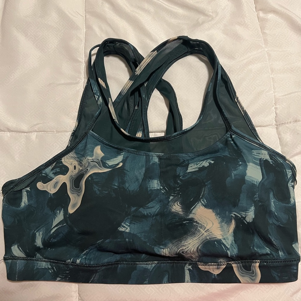 Strappy Fabletics bra, Mesh top double layered!